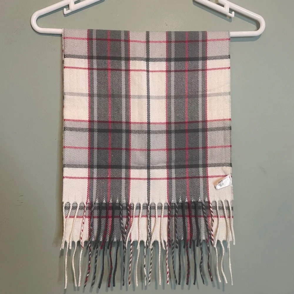 NWOT Womens Light Academia Preppy Cozy Fringe Tartan Plaid Scarf‎ Cream Grey